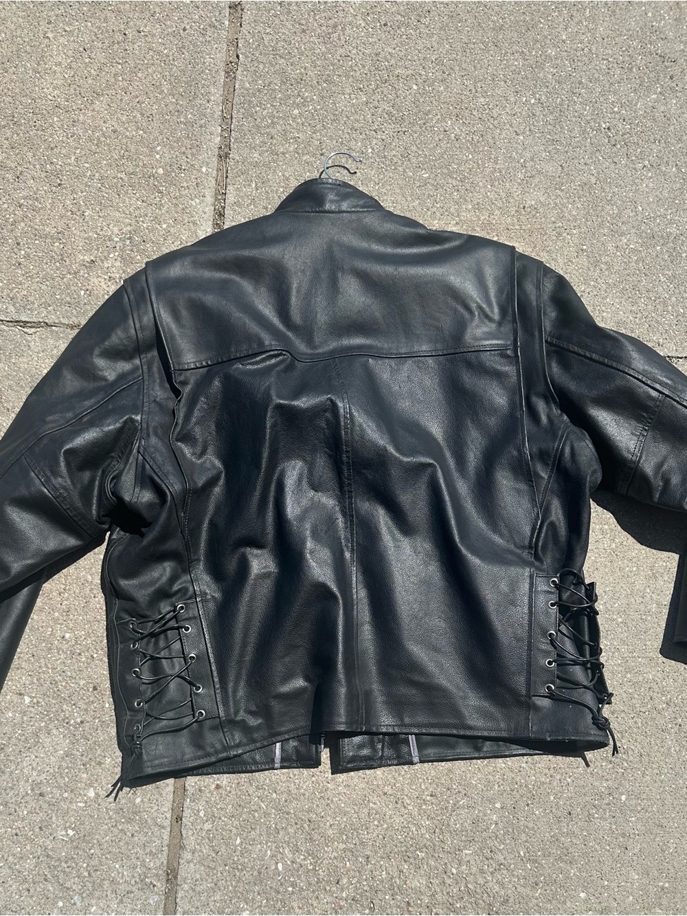 Men's Black Leather Bomber Jacket - Classic Zip Front - Picture 5 of 5